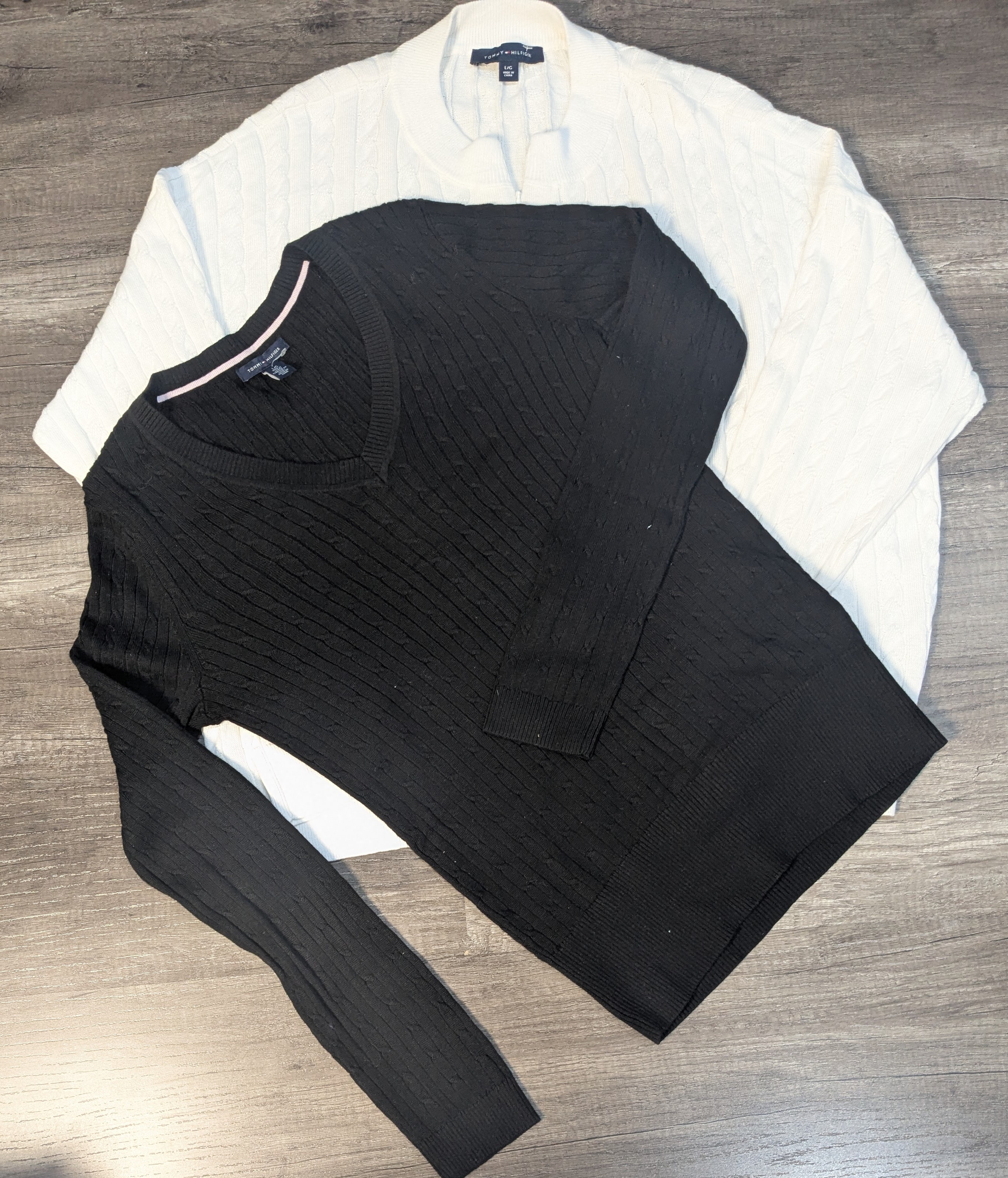 4366 - Tommy Hilfiger Sweaters