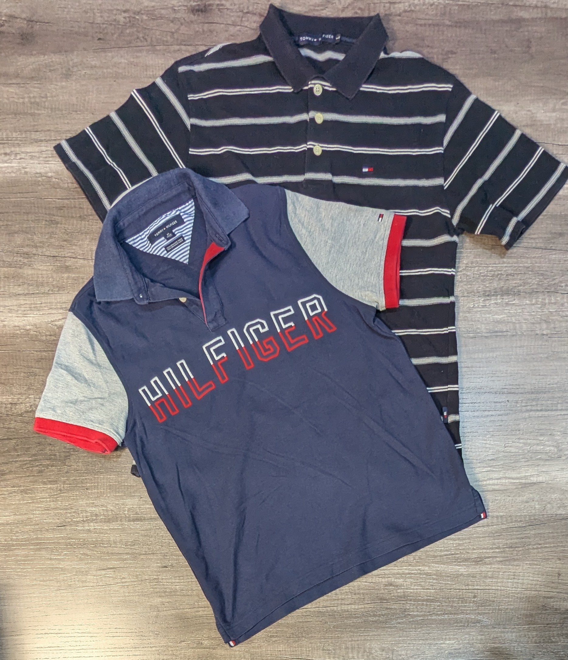 4368 - Tommy Hilfiger T-shirts à manches courtes