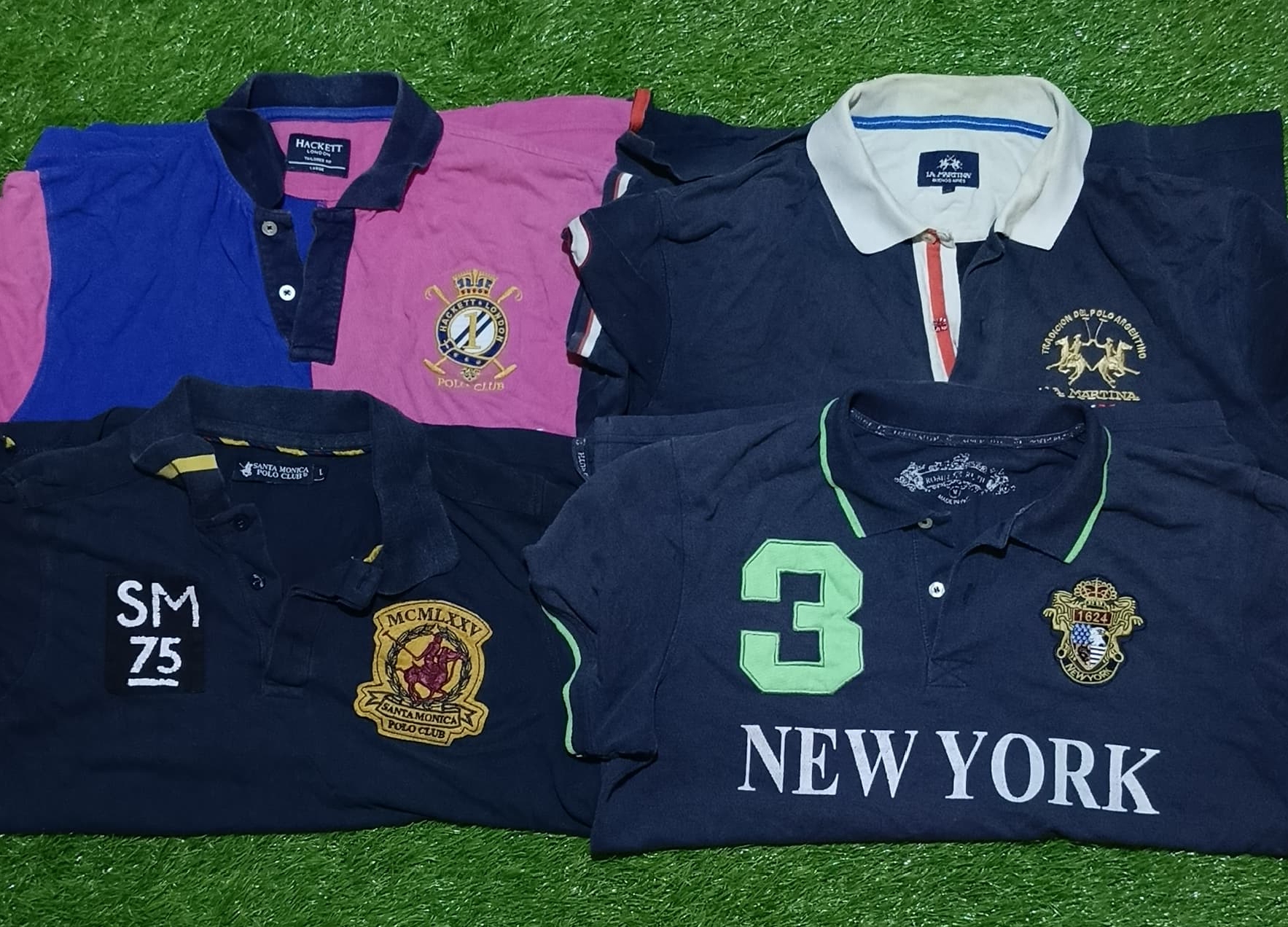 T-SHIRT POLO DE LA MARQUE PREMIUM