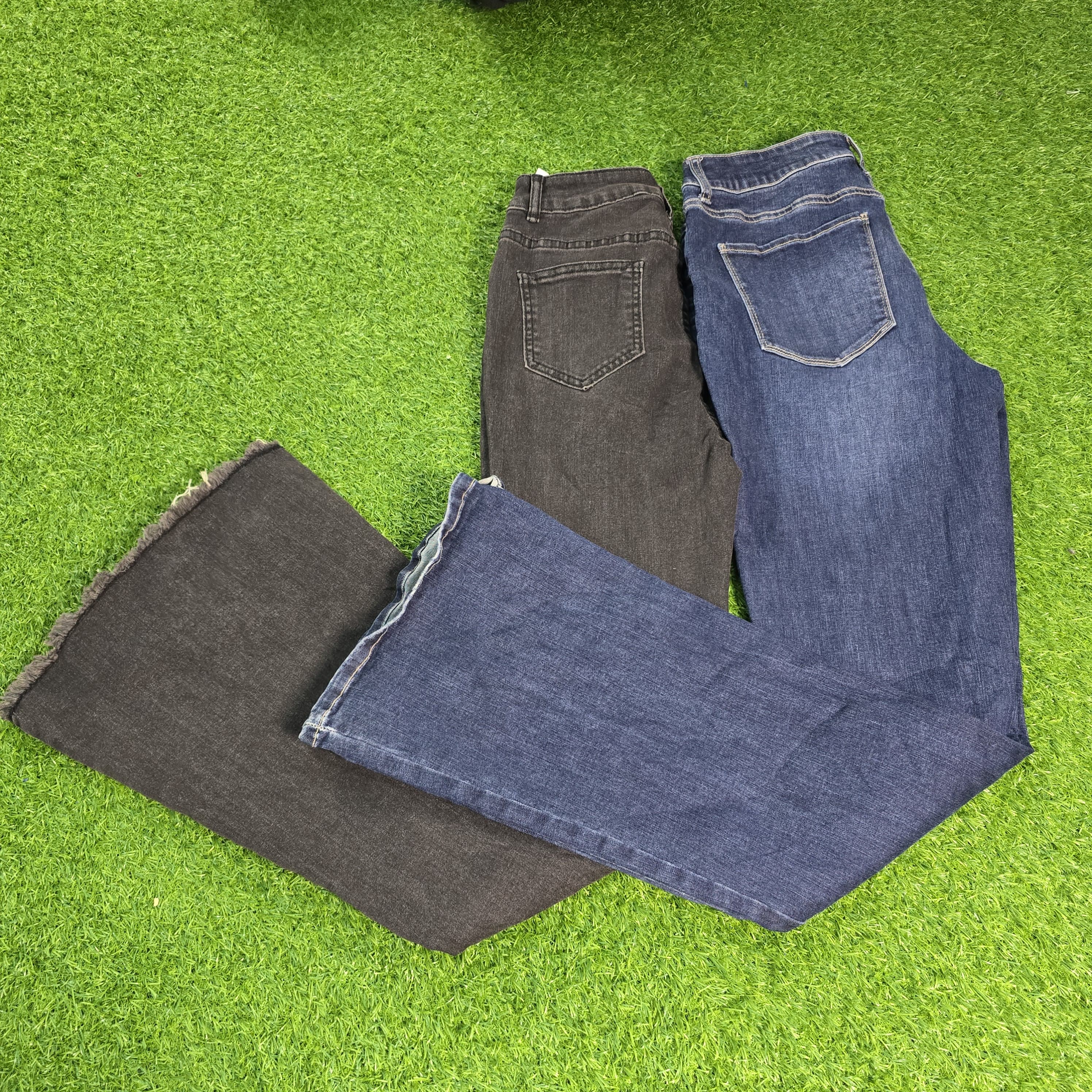 AV-1220 Unbranded Flare Jeans