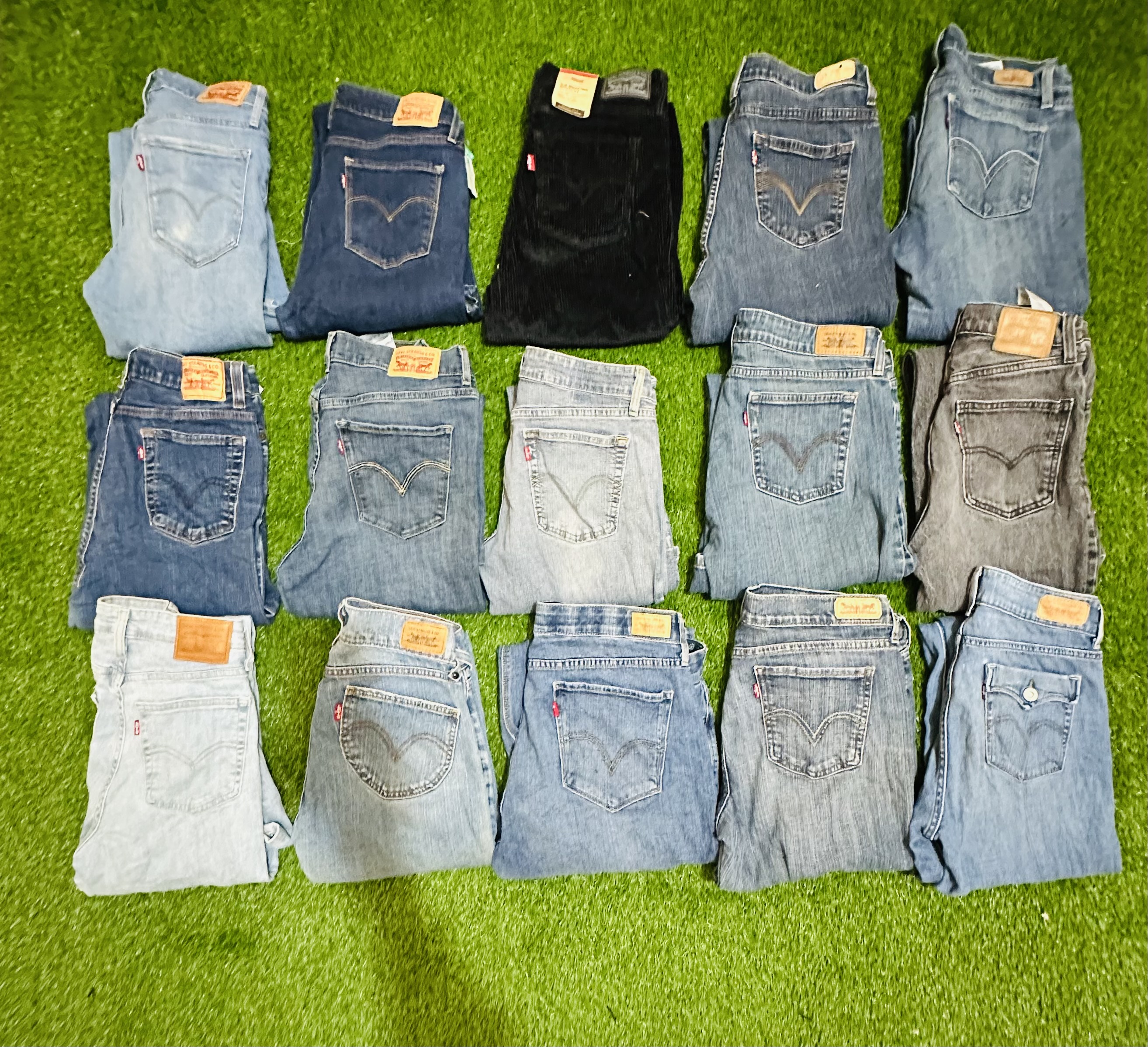 Levi’s Flared jeans 15 pieces