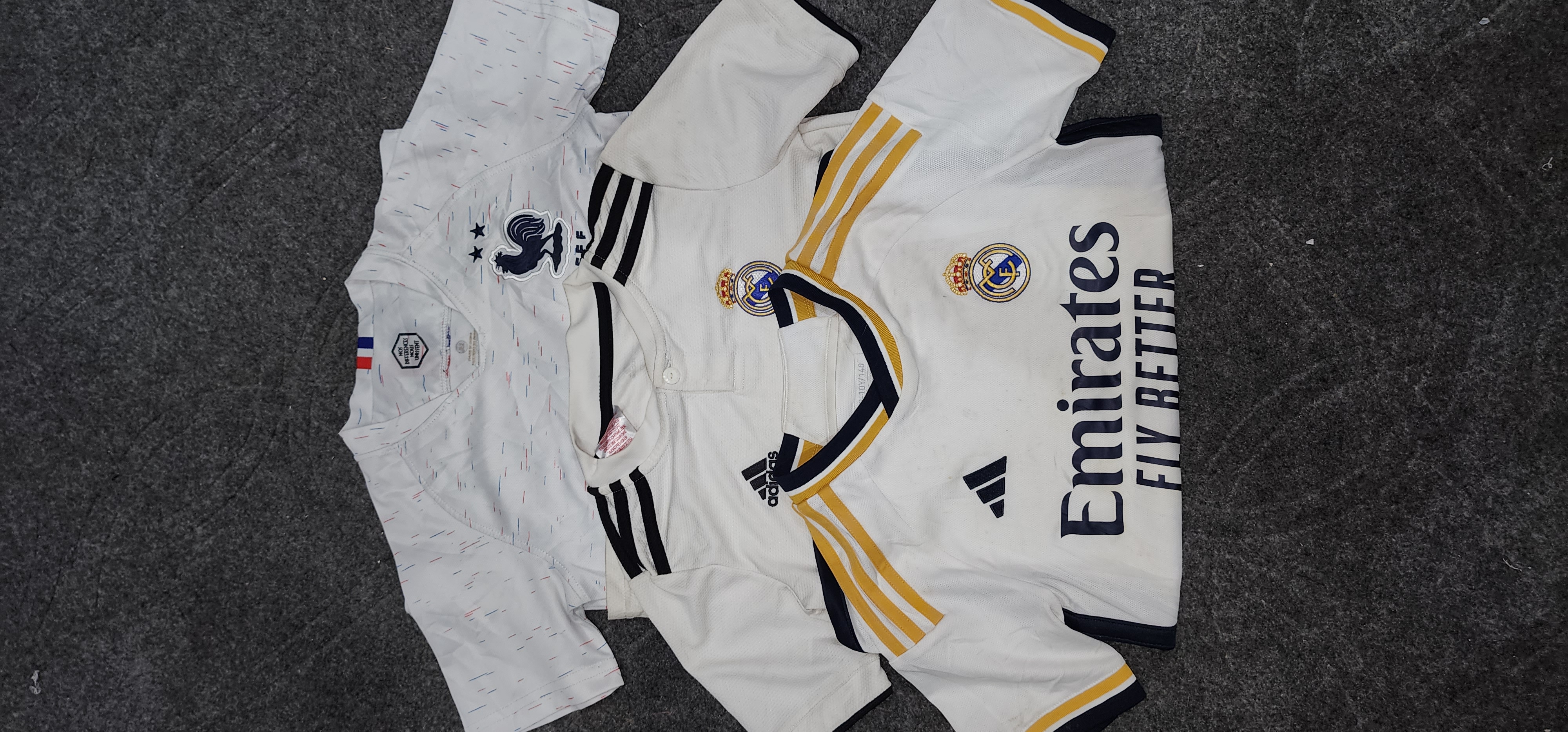 Kids foodball t.shirts