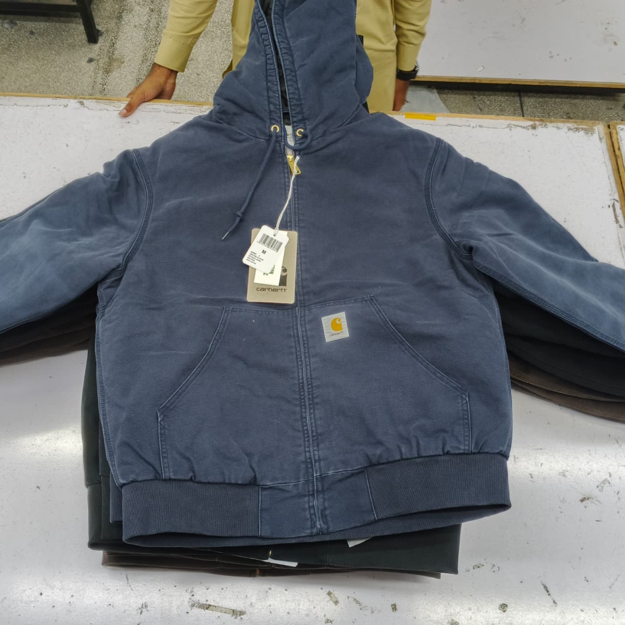 Original Carhartt WIP Active Jackets | Vintage Wholesale 