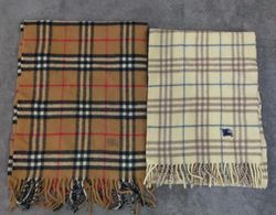 CR2155 Burberry Maflars - 30 Pcs