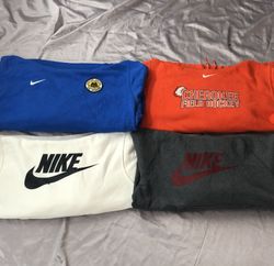 Sweat-shirts à capuche Nike avec logo