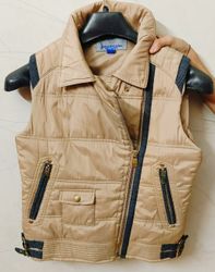 Mixed Branded vest