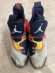 Baskets de Basketball pour Homme Air Jordan XXXIII..