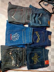 Id  70 ecko unltd baggy and other mix brands total..