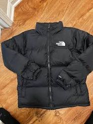 Die North Face Pufferjacken 700 800 900 10 Stück