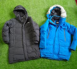 Die North Face Authentic Parkas