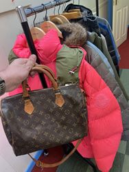 Mélange de créateurs haut de gamme, Louis Vuitton,..