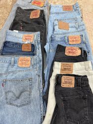 Jeans Levi's de marque 20 pièces