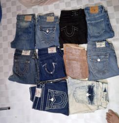 ID 101  True religion skinny total 10 price