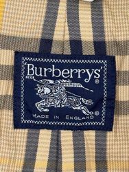 #VV30 Burberry Trench Coats 25 PCs