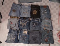 ID 107 True religion and other mix brands Total 15..