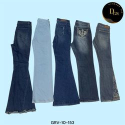 Dreamy Flares: Y2K-Inspired Jeans (GRV-10-153)