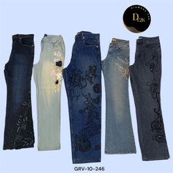 Embroidered Floral Jeans: The Perfect Y2K Statemen..