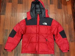 The North Face Puffer Jackets - 15 Pieces