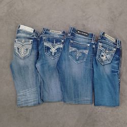 CR2674 Rock Revival Jeans Flares - 30 Pcs