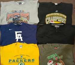 Mix branded sweat shirts