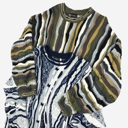 Pulls style Coogi