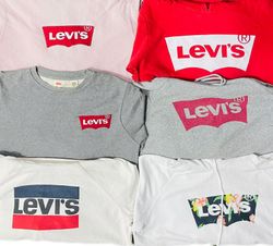 Levis sweatshirts and hoodies 10 pcs