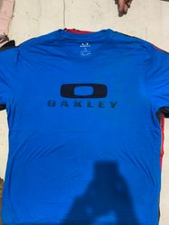 Oakley t shirts 19 pcs