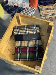 burberry scarves - 25 pcs