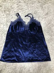 Linda blusa de veludo TOP GRADE ABC