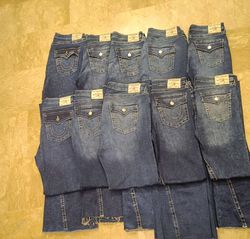 Ladies True Religion Flared Jeans- Brand..