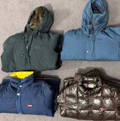 Levi's puffer Jackets 10 pcs