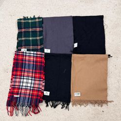 #VV193 Lacoste Scarves 25 PCs