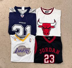 #VV220 NFL/NBA Pro Sports Jerseys 15 PCs