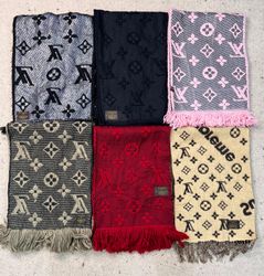 #VV358 Louis Vuitton Scarves 20 PCs