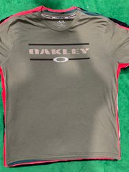 Oakley t shirts 27 pcs