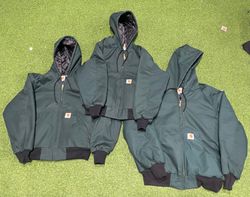 Carhartt Umgestaltungsstil grüner Hoodie-Jacke