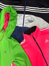 Adidas Trackjackets und Hoodies 20 Stück