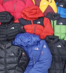 Giubbotti Puffer The North Face Brandizzati - 15 P..