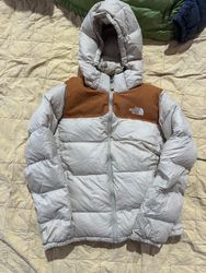 The North Face Puffer Jackets - 17 Pieces