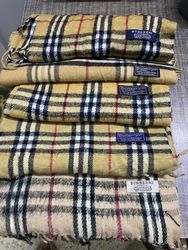 Burberry Scarves Beige -20 pieces