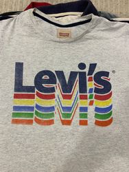 Levi's t shirts 6 pcs