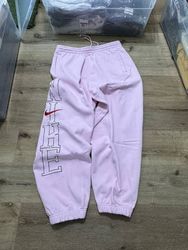 DT:03 Nike Jogginghosen 10 Stück