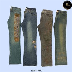 Y2K Flared Denim Jeans: Vintage Vibes for Modern S..