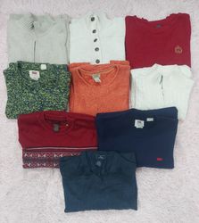 Mélange de pulls de différentes marques