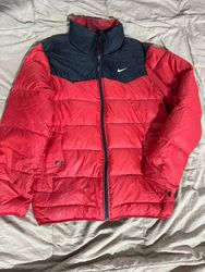 Nike Puffer Jackets - 18 Pieces