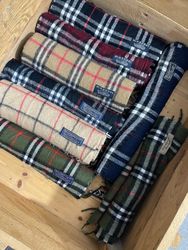 écharpes burberry - 30 pcs