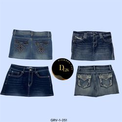 Vintage Denim Mini Skirt – Effortlessly Chic Y2K V..