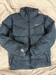 Nike Puffer Jackets - 12 Pieces