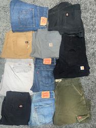 Carhartt, dickies e pantaloni corti Levis.