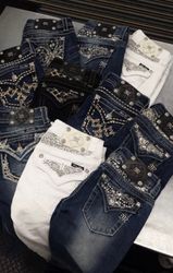 Miss Me  / true religion / rock revival flare jean..